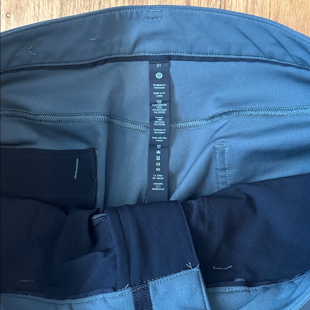 lululemon athletica commission Men's Dark Sage Green Stretch Pants - Picture 2 of 6